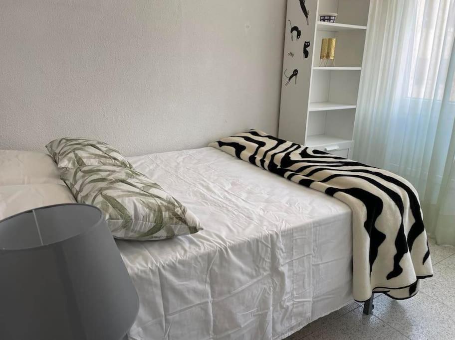 Flamenco Chill Apartment Torrevieja Kültér fotó
